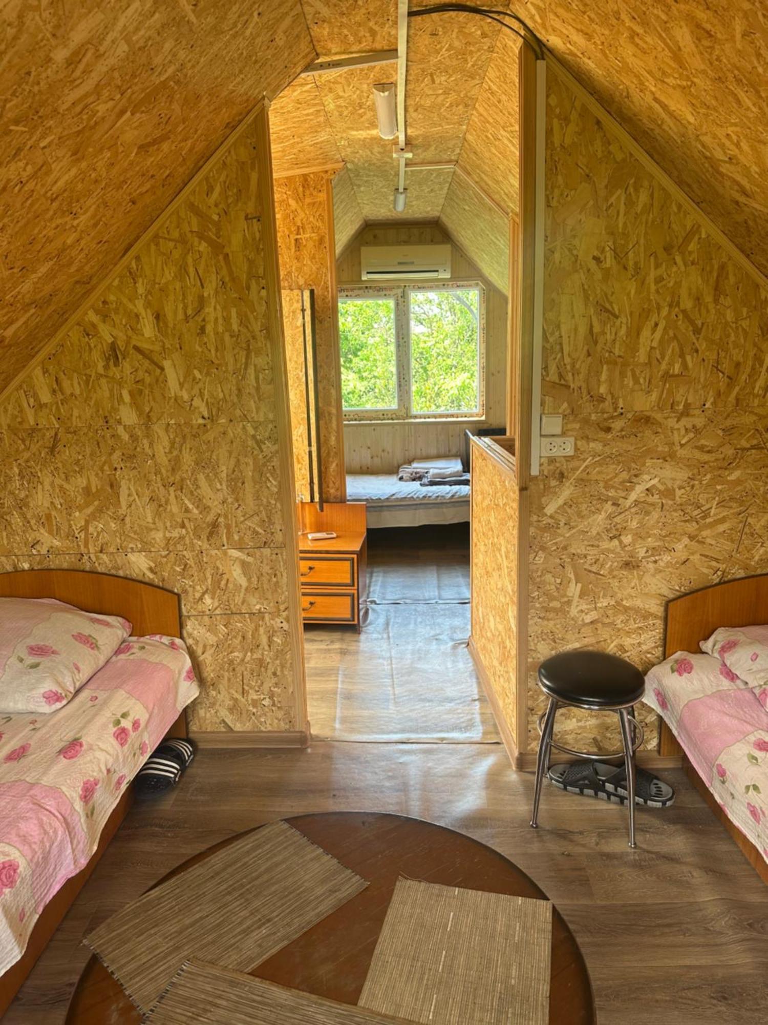 Апартаменты Rezo'S Ranch Samtredia Экстерьер фото